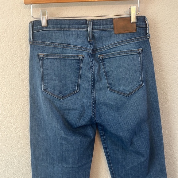 J Crew Denim Jean Pants 9 Inch High Rise Toothpick Distressed Blue size 27 - Picture 7 of 10
